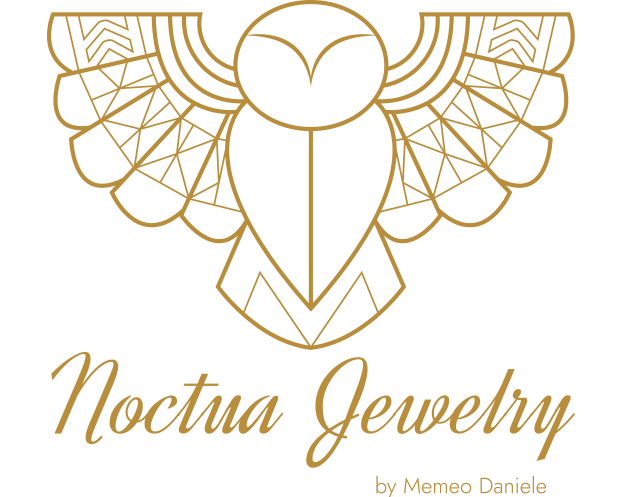 Logóterv a Noctua Jewelry by Memeo Daniele nevű egyedi ásvány ékszereket készítő vállalkozás számára. Az arany bagoly motívum a kézzel készített karkötők minőségét és eleganciáját szimbolizálja.